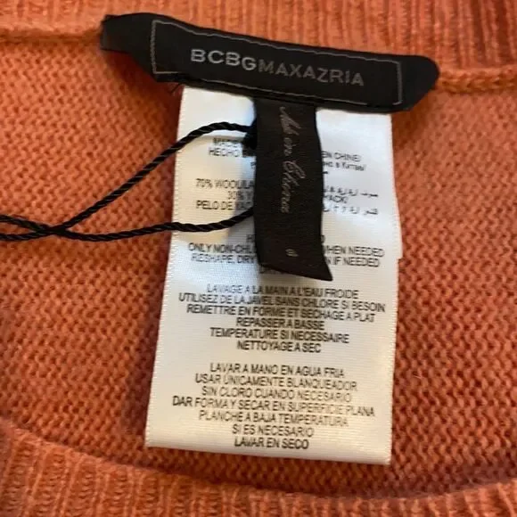BCBGMAXAZRIA Wool Oversized high-lo Sweater NWOT - Picture 5 of 7